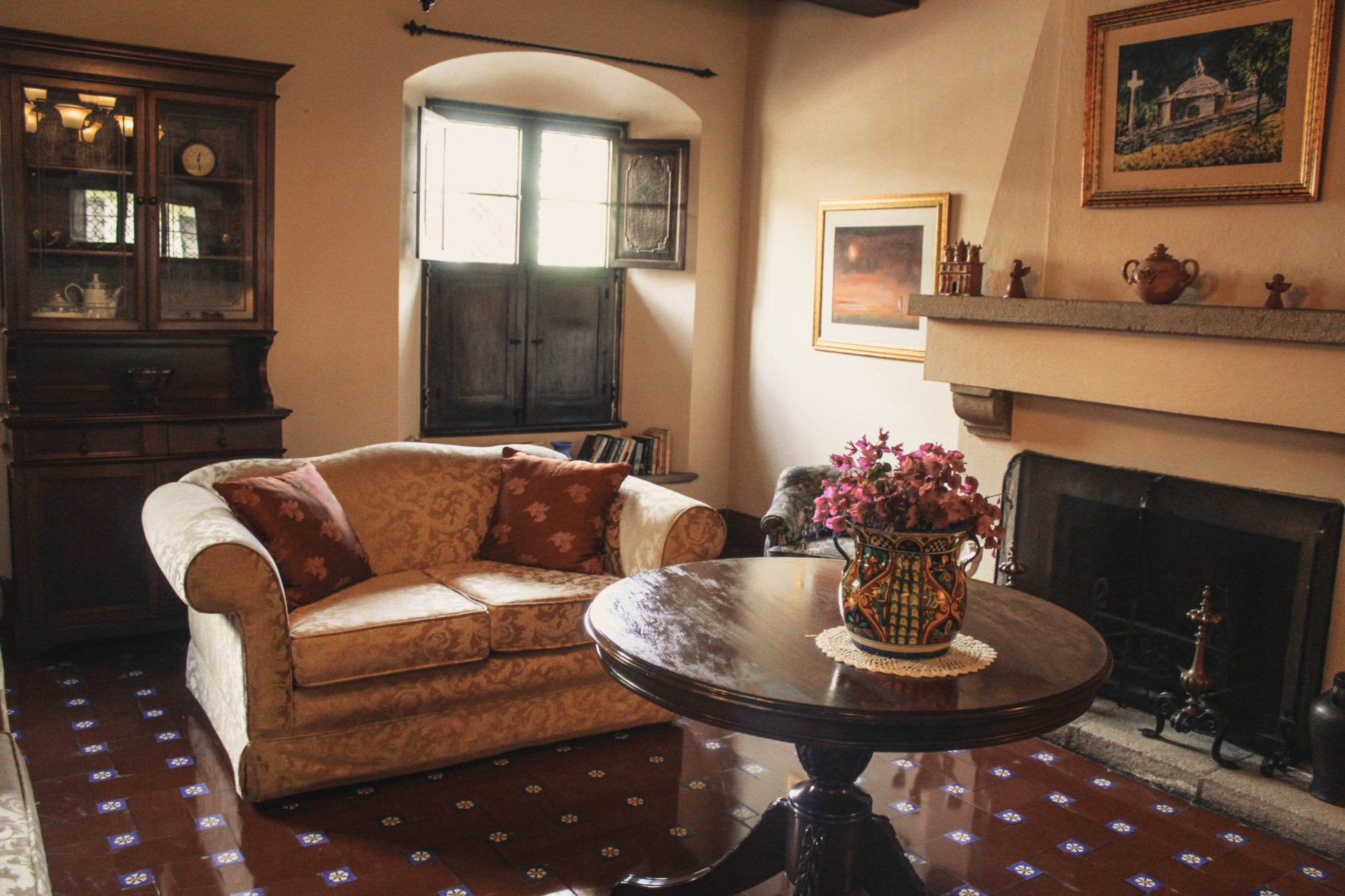 casa carmel sitting room 2